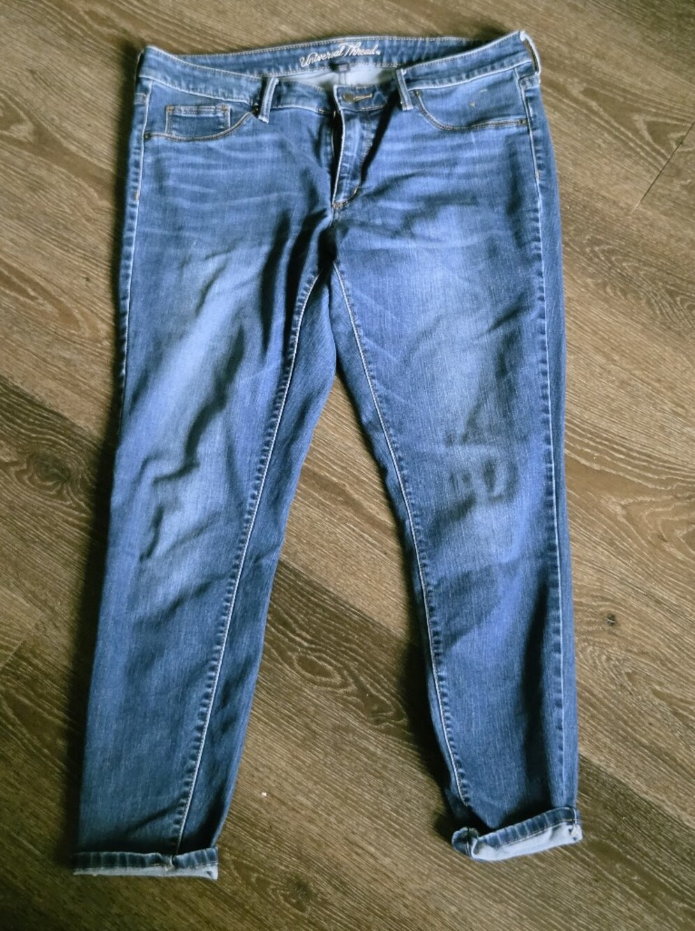 Women’s Size 12/31R Universal Thread Mid-Rise Skinny Jeans